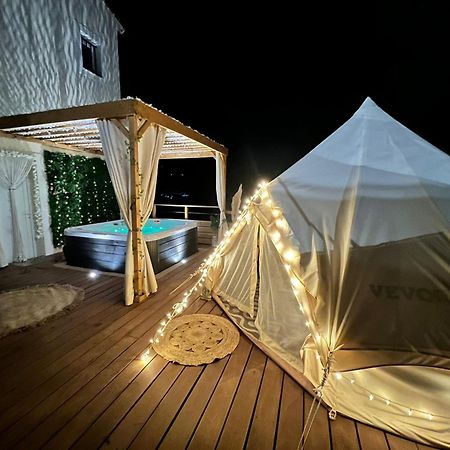 Love Room Tente Lodge Spa Mfg Chez C&C, Exclusivement Reservee Aux Adultes Cantaron Esterno foto