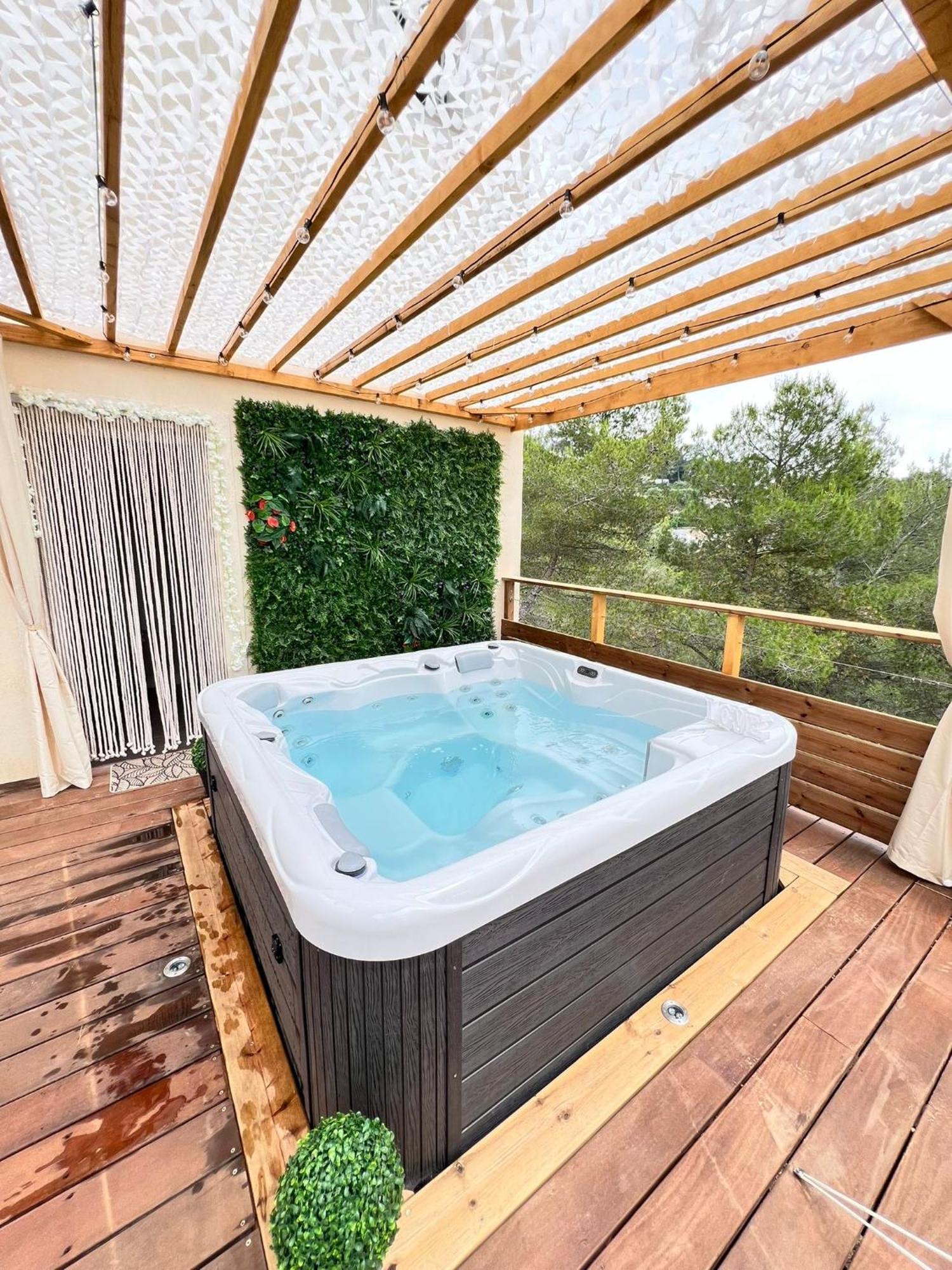 Love Room Tente Lodge Spa Mfg Chez C&C, Exclusivement Reservee Aux Adultes Cantaron Esterno foto