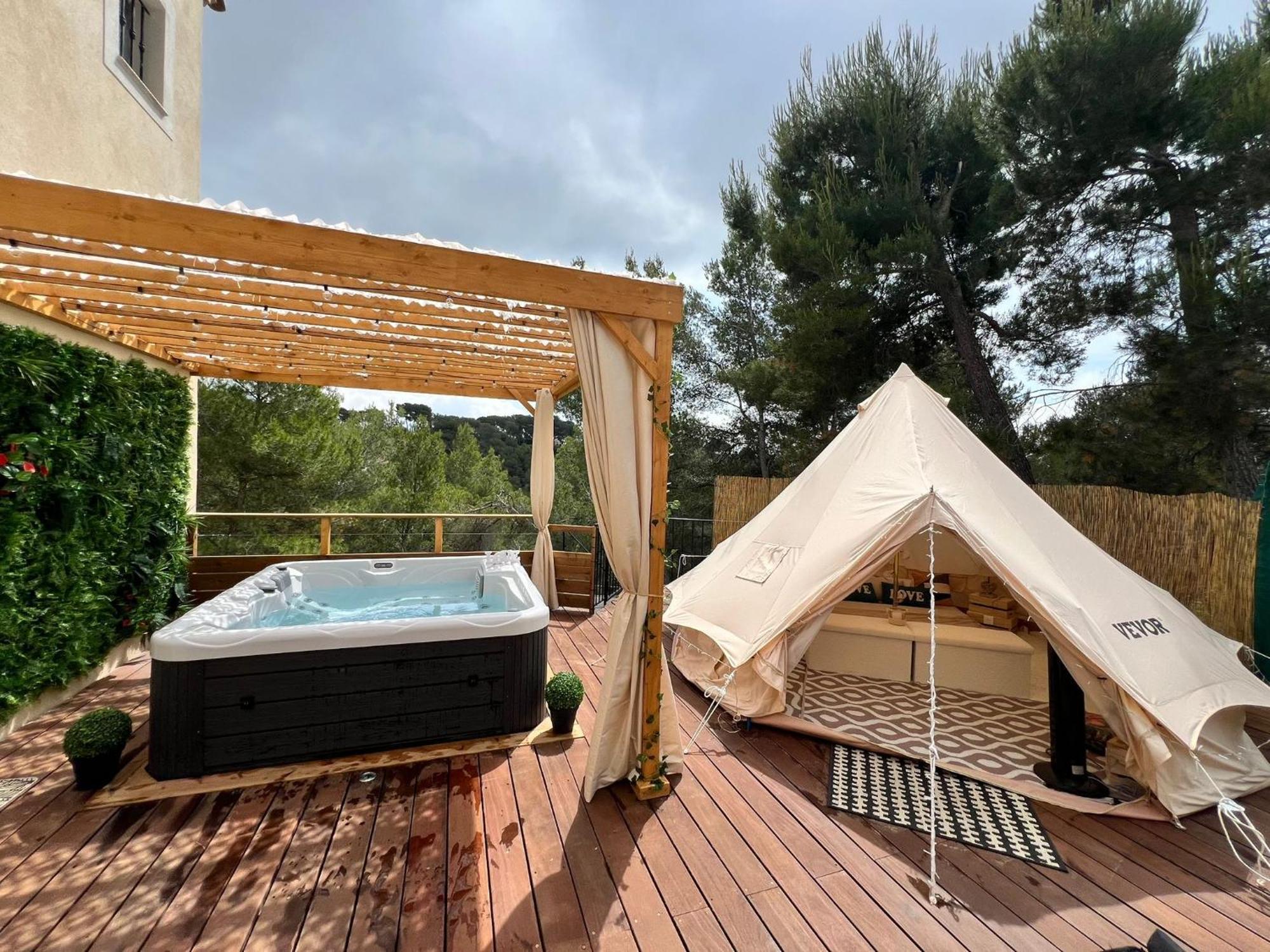 Love Room Tente Lodge Spa Mfg Chez C&C, Exclusivement Reservee Aux Adultes Cantaron Esterno foto