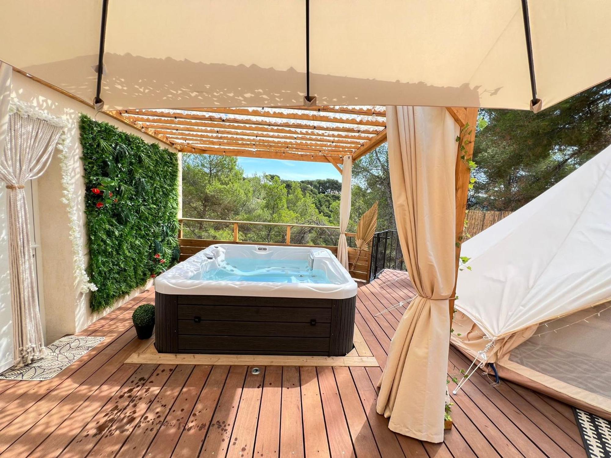 Love Room Tente Lodge Spa Mfg Chez C&C, Exclusivement Reservee Aux Adultes Cantaron Esterno foto