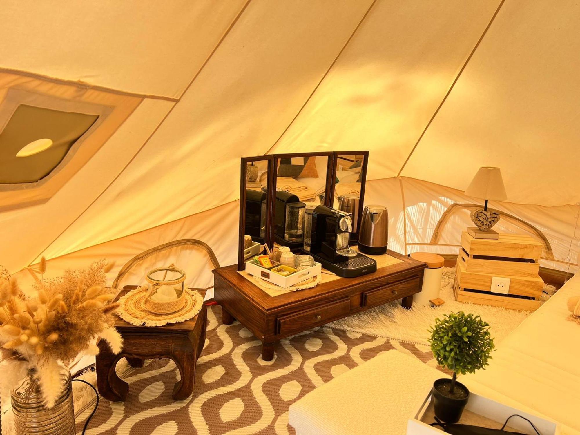 Love Room Tente Lodge Spa Mfg Chez C&C, Exclusivement Reservee Aux Adultes Cantaron Esterno foto