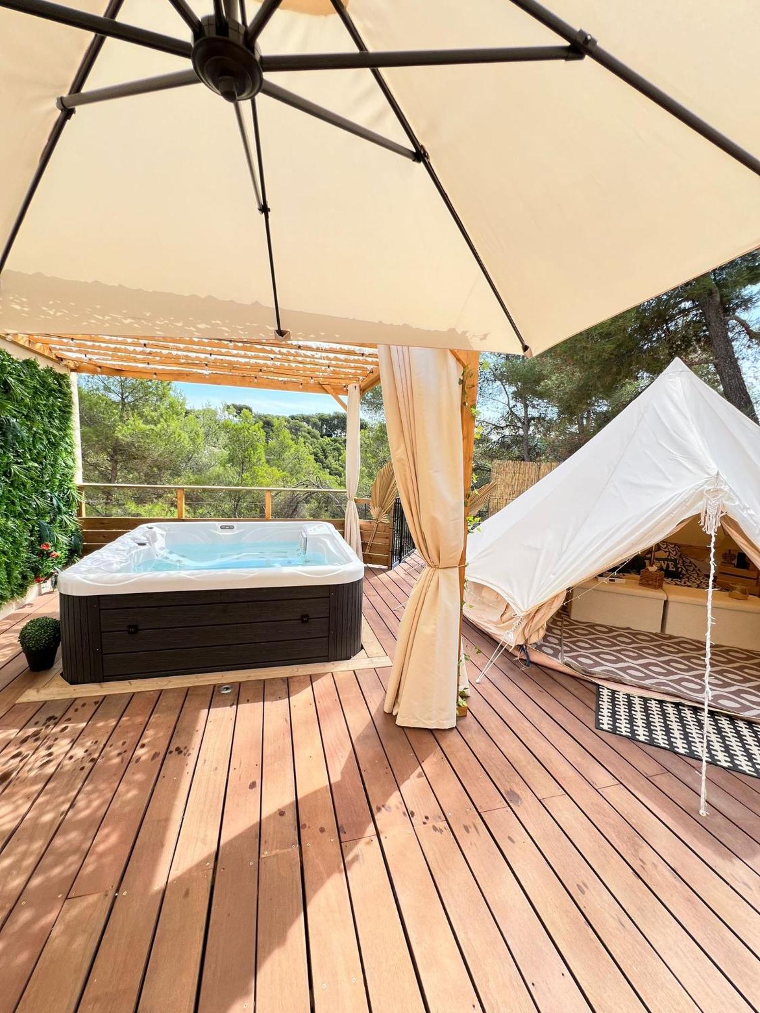 Love Room Tente Lodge Spa Mfg Chez C&C, Exclusivement Reservee Aux Adultes Cantaron Esterno foto